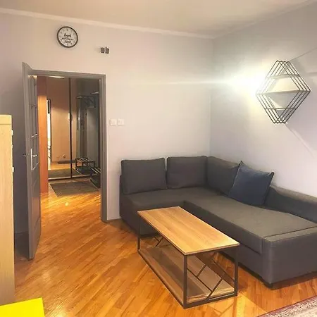 Metro Bemowo Comfort * وارسو